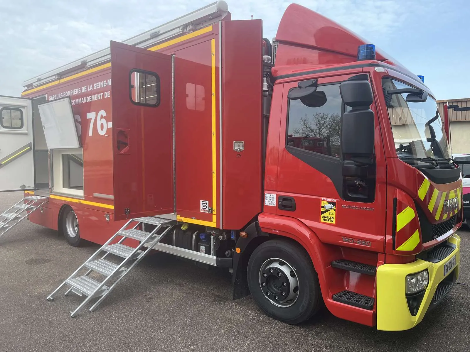 Mobile command post truck PCS 76-5